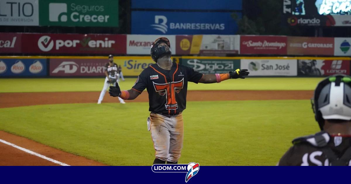 Toros Recuperan Aliento Con Tres Jonrones Para Vencer A Gigantes En El