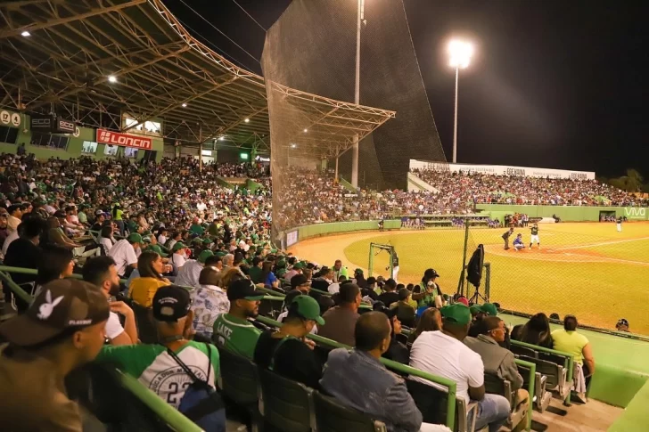 Estadio-Tetelo-Vargas_segundo-juego-de-la-final_14.1.22-728x485