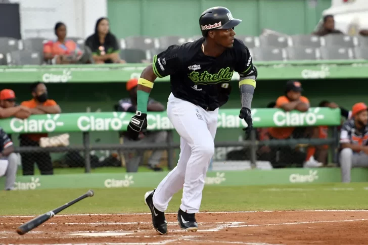 Junior Lake será un león del Escogido a partir de ahora Junior Lake será un león del Escogido a partir de ahora