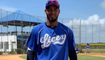 Gigantes firman a los agentes libres Carlos Franco y Frank Garcés Gigantes firman a los agentes libres Carlos Franco y Frank Garcés