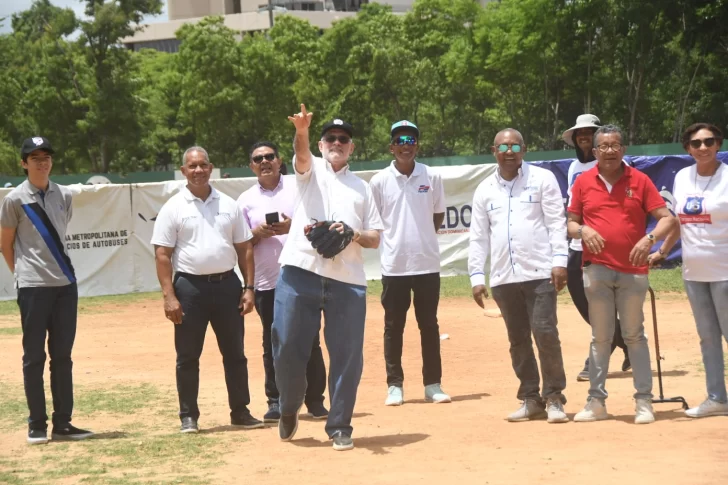 Moca levanta el cetro de campeones en el Nacional U6 de Fedom Moca levanta el cetro de campeones en el Nacional U6 de Fedom