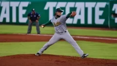 Los dominicanos Jojanse Torres y José Valdez jugarán en Venezuela con Tiburones de La Guaira