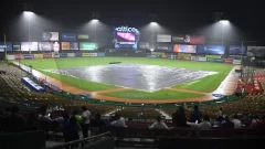 Lluvias suspenden primer juego en Santo Domingo