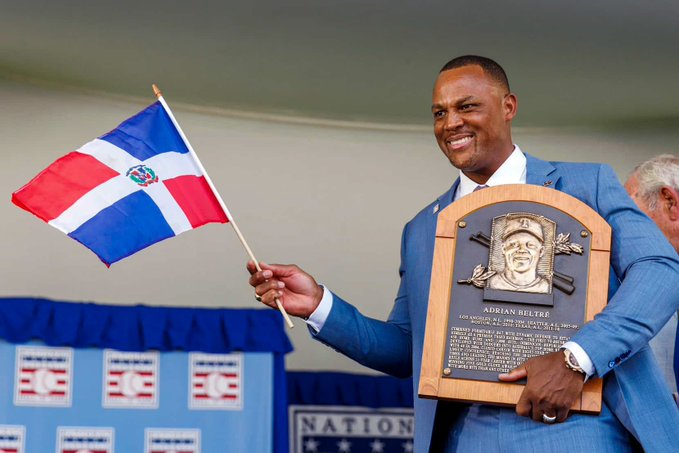 David Ortiz es el primero en frotar cabeza de Adrián Beltré en Cooperstown