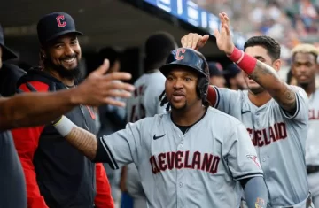 Empata con Albert Belle como segundo jonronero en Cleveland