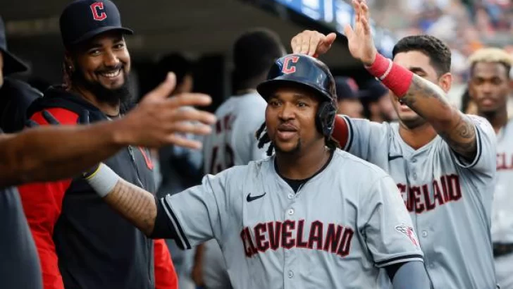 Empata con Albert Belle como segundo jonronero en Cleveland