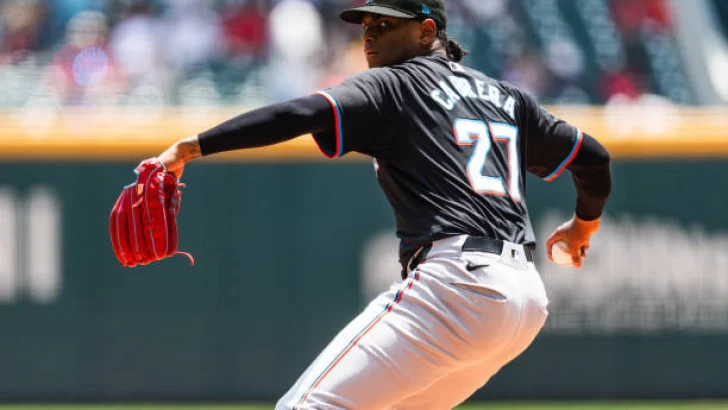 Edward Cabrera poncha a ocho frente a los Bravos de Atlanta