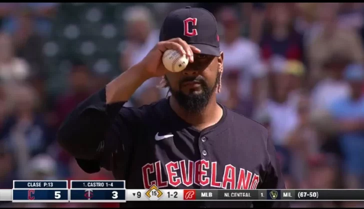 Emmanuel Clase a cuatro rescates del líder de Cleveland