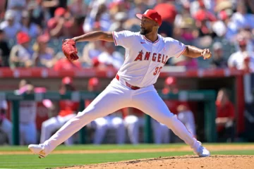 Amir Garrett es el octavo importado de Aguilas