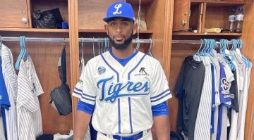 Licey firma dos relevistas zurdos agentes libres