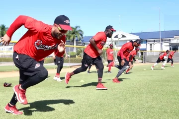 Leones confirman iniciarán entrenamientos este lunes