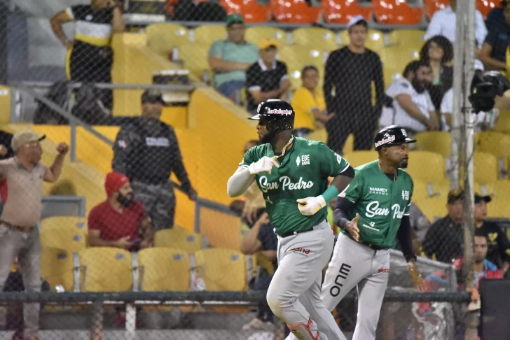 Miguel Sanó tras Samuel, Manny y Hanley Ramírez