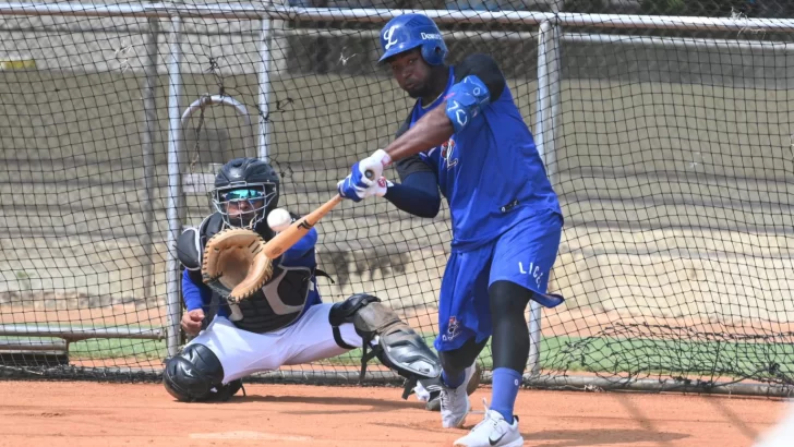 Orelvis Martínez se integra al campamento azul