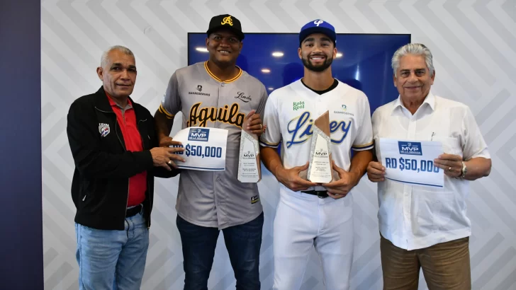 Ramón Hernández y Steven Moyers, nombrados MVP de la Semana