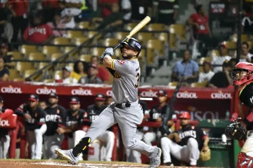 Dos dobles de Yadiel Hernández y Águilas cortan racha de derrotas