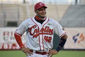 Águilas Cibaeñas designan a Yadier Molina como su nuevo dirigente