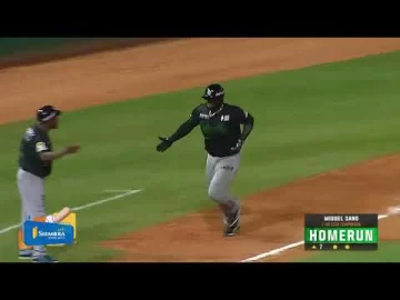 Esa cayó del otro lado 💥 ¡HOMERUN de Miguel Sanó que trae al plato dos vueltas para las Estrellas! 🐘