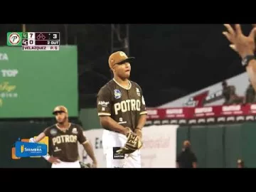 Perdimos la conexión con ella ¡HOMERUN de Wilin Rosario y las Estrellas siguen ampliando su ventaja!