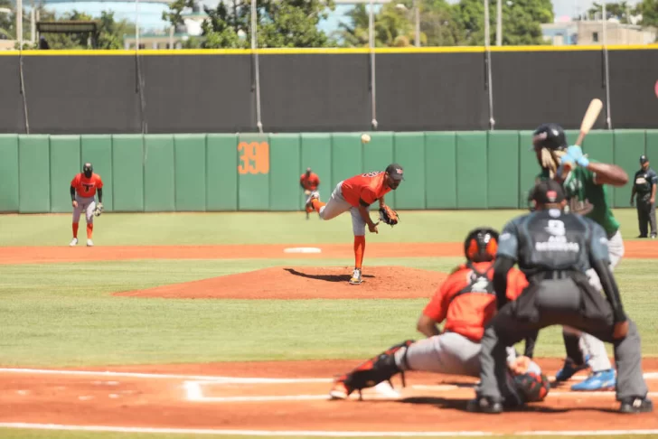 Toros ganan primera partido de pretemporada