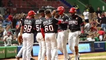 Pedro Severino con hit remolca dos para darle victoria al Escogido