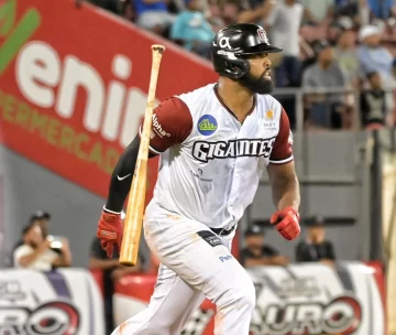 Hit de Carlos Peguero deja al Licey en el terreno en triunfo 4-3 de Gigantes