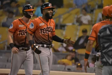 Fabián da dos jonrones, empuja cinco y los Toros ganan por segundo juego corrido