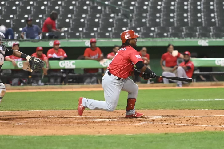 Jean Segura extiende a catorce su racha de juegos con hit