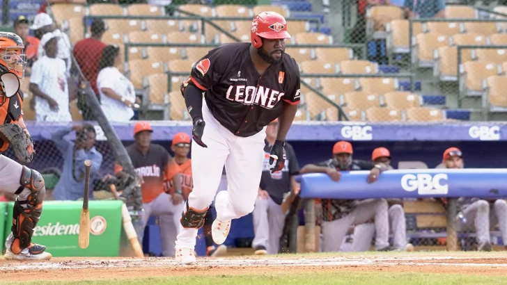 Sandber Pimentel decide para Leones