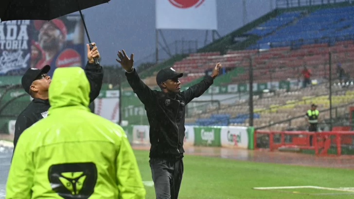 Se pospone primer juego por lluvia en Santo Domingo