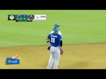 Ángel Ortiz entrando con la segunda vuelta azul. ¡2-0 Tigres del Licey! 🐯👏🏻