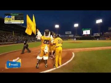 ¿Lo viste? 👀 Así fue el HOMERUN de Jonathan Villar que traía la tercera de las Águilas 🦅🔥