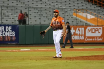 Los Toros fabrican rally en el octavo para vencer 3-1 a los Gigantes