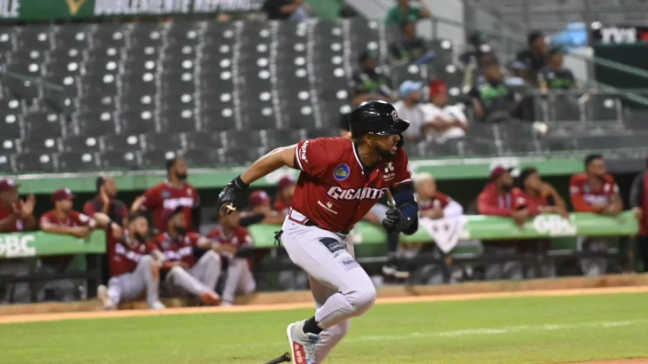 Gigantes dan señales de vida, blanquean 11-0 a las Estrellas con gran pitcheo de Nabil Crismatt