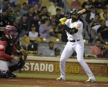 Las Águilas ganan cuarto en línea al vencer a Leones y miran de cerca el segundo lugar