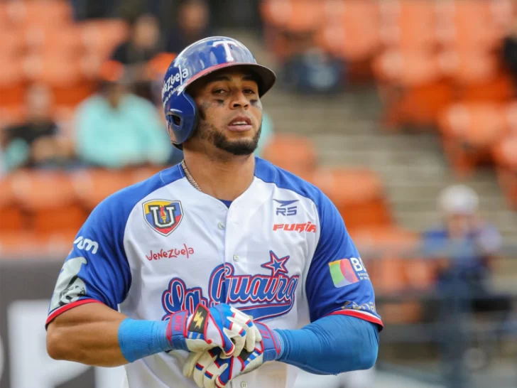 Cubano Leonys Martín contratado como importado del Licey