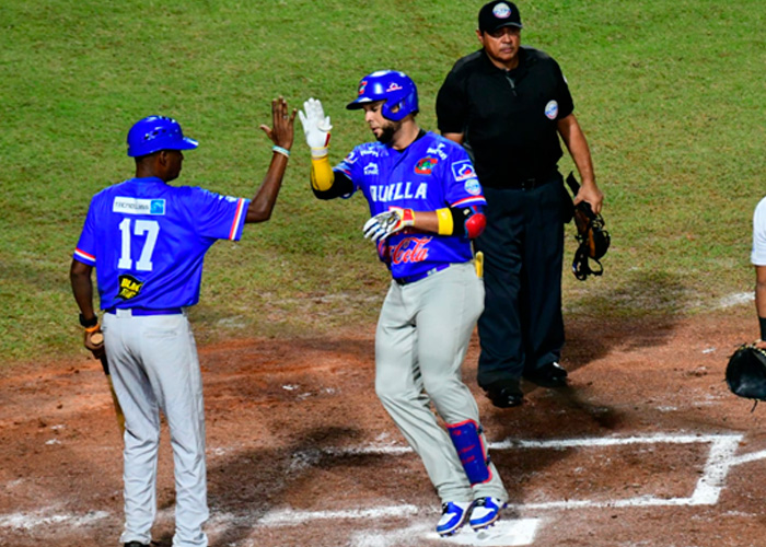 Con Grand Slam Stalmy Ureña es líder de jonrones en LPBC