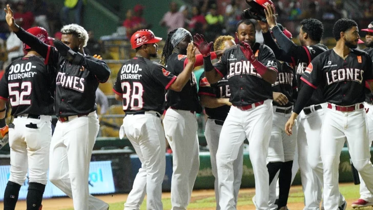 Pitcheo vs. Poder: Licey y Escogido se reencuentran en una Serie Final 9 años después