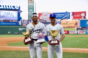 Alcántara gana Guante de Oro