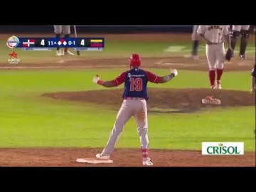 Sócrates Brito la prende con doble que trae la ventaja. ¡Vamo’ arriba, Dominicana! ⚾🔥🇩🇴