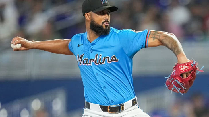 Sandy Alcántara latino con más triunfos en Miami