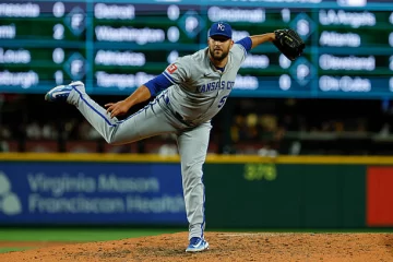 Carlos Estévez salva su juego 23