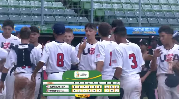 Seis carreras en la cuarta entrada impulsan a EE. UU