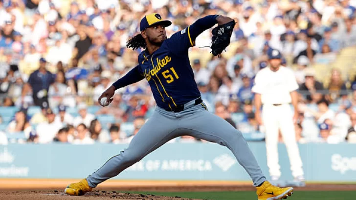 Peralta gana séptima apertura en línea