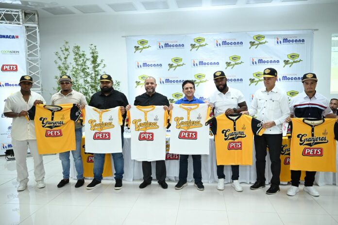 Granjeros de Moca en busca de su 7ma corona seguida Granjeros de Moca en busca de su 7ma corona seguida