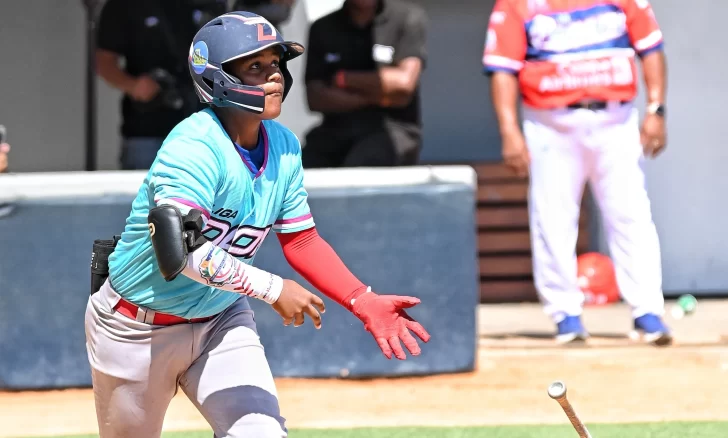 Jonrones de Zayas y Feliz  dan segunda victoria a Dominicana