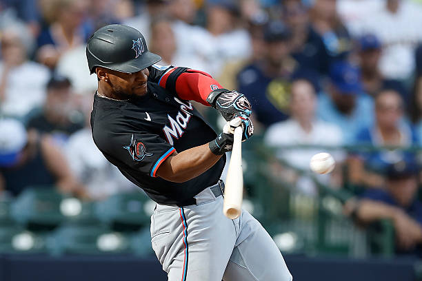 Otto López sexto dominicano con tres dobles en Miami Otto López sexto dominicano con tres dobles en Miami