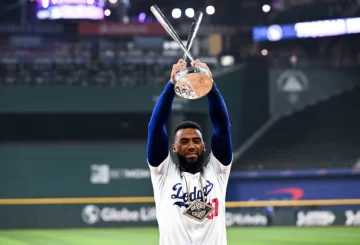 Teoscar-Hernandez-2024