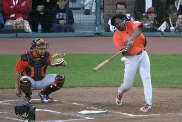 Vladimir-Guerrero-Sr-2007