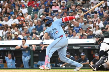 Vladimir Guerrero Jr le pasa a Julio Franco en jonrones