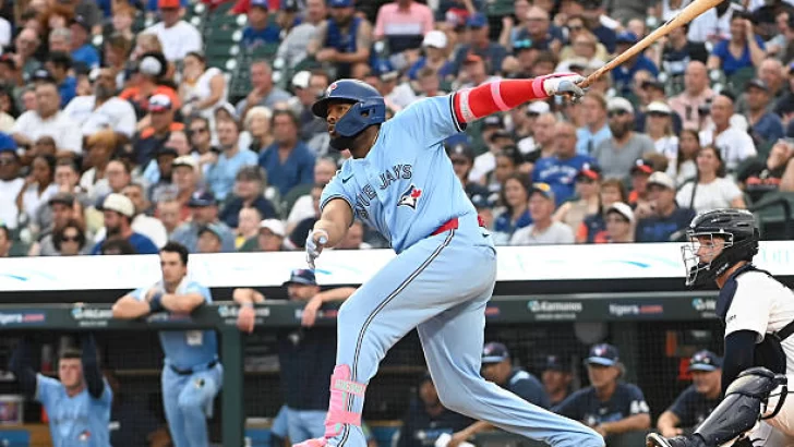 Vladimir Guerrero Jr le pasa a Julio Franco en jonrones
